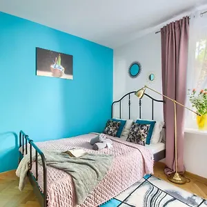 Cozy Old Town Apartament
