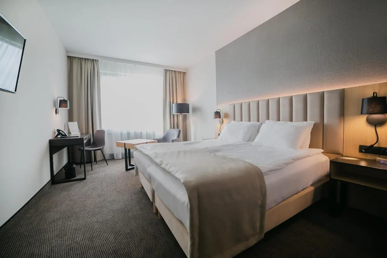 ****  B&B Hotel Warsaw East Польша